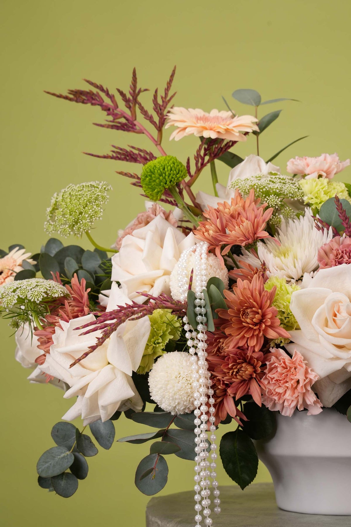 Pearl Elegance – Cream Rose & Dusty Coral Ceramic Arrangement