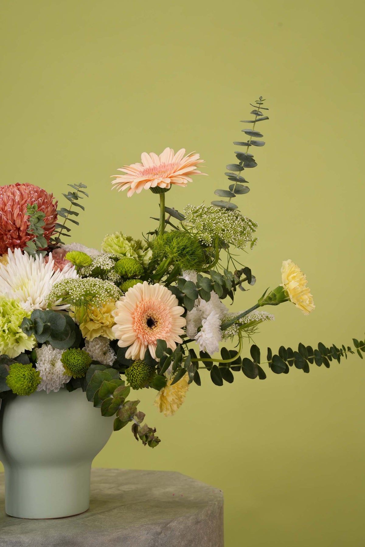 Pearl & Cream Ceramic Arrangement
