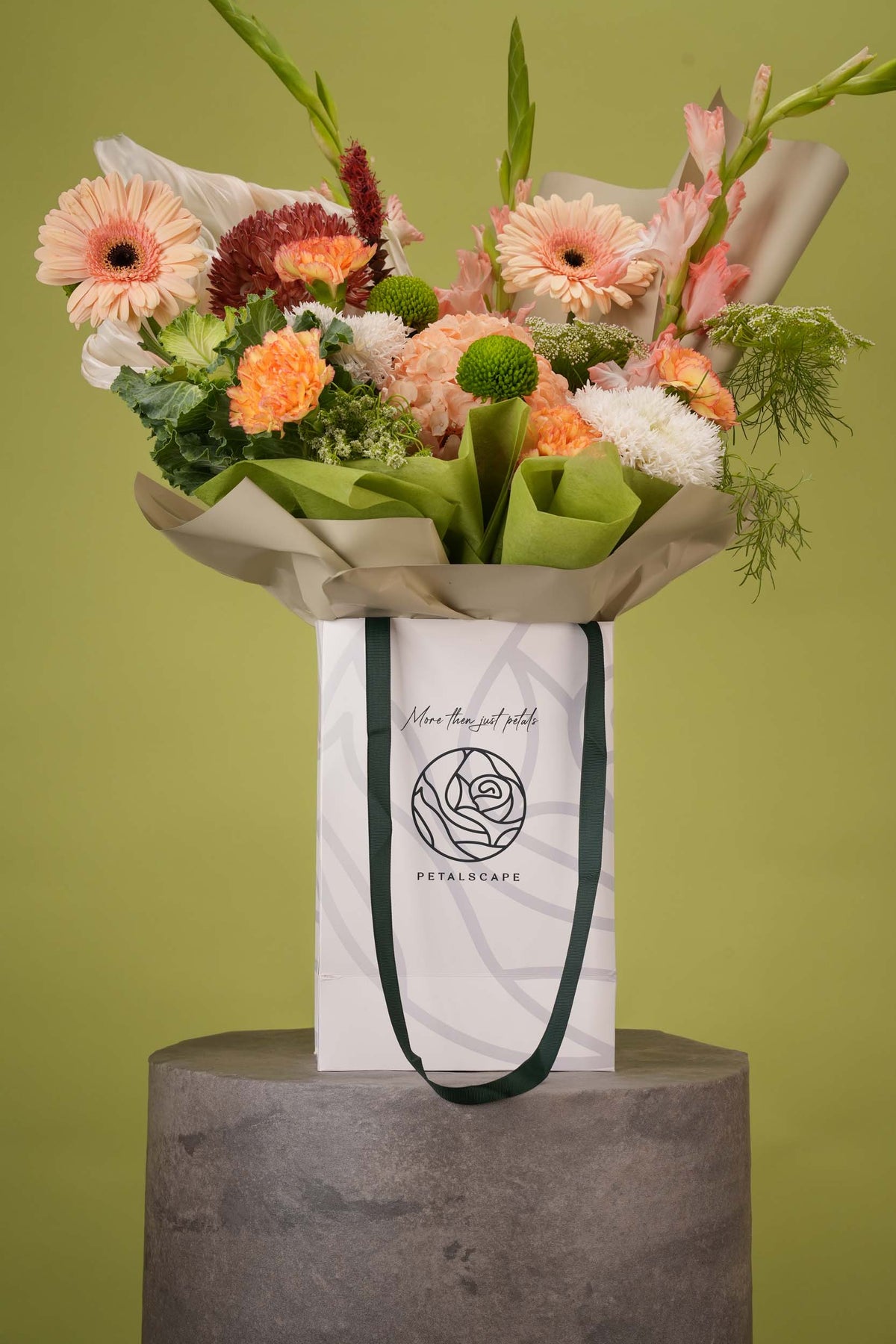 Coral Meadow – Peach Gerbera & Gladiolus Gift Bag Bouquet