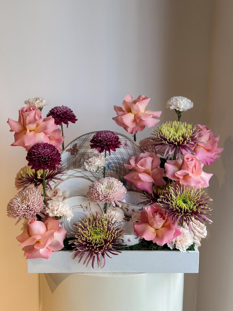 Tray Arrangement