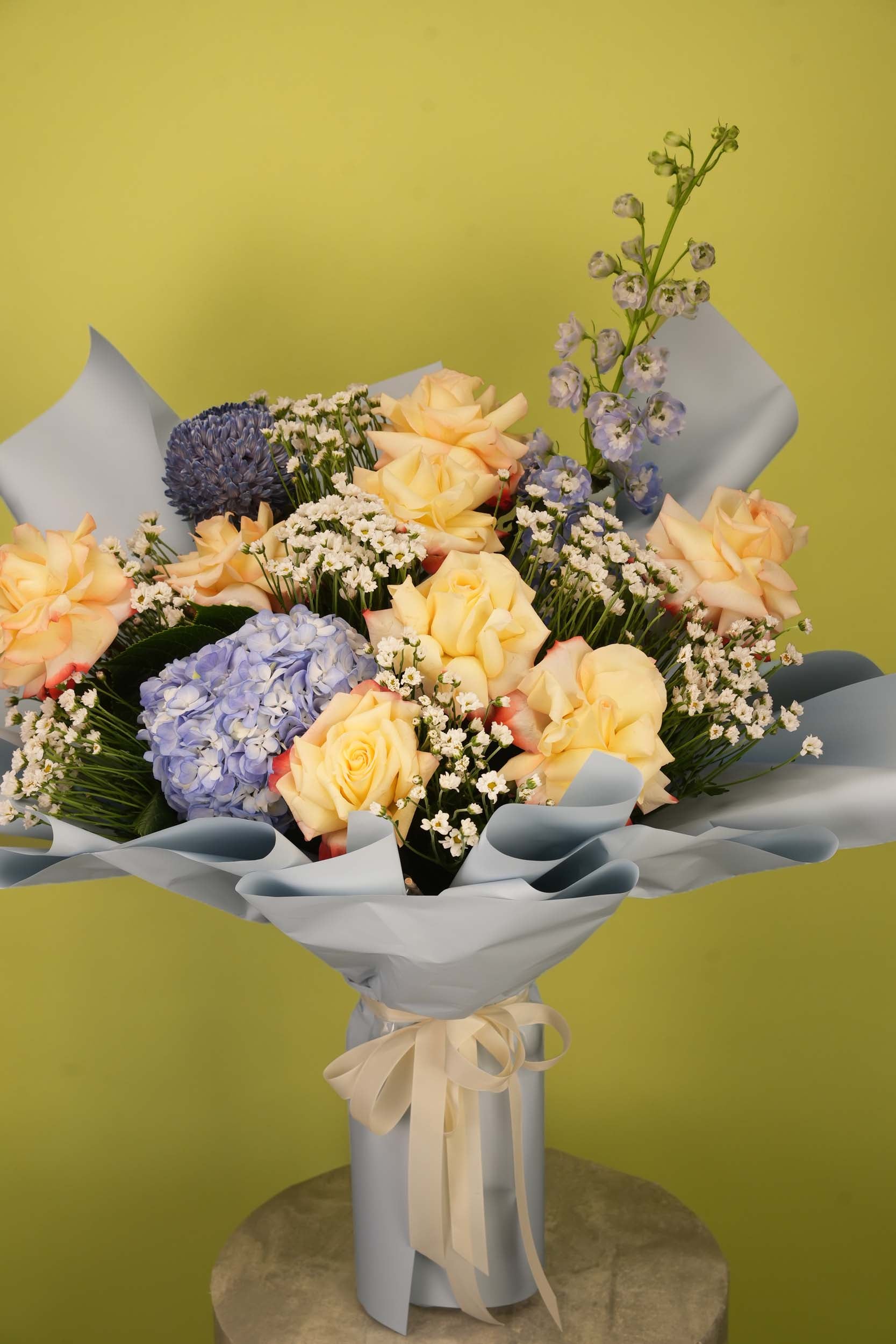 Pastel Horizon – Yellow Rose & Blue Hydrangea Floral Bouquet