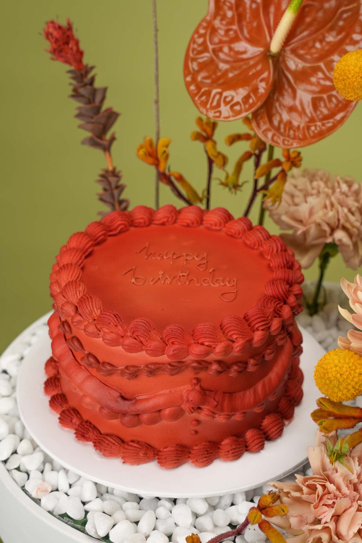 Terracotta Sunset – Exotic Floral Tray with Vintage Mini Cake
