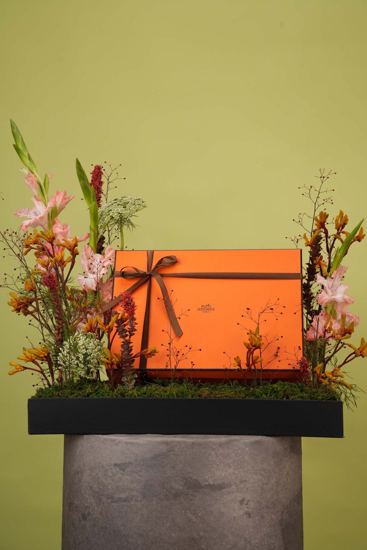 Amber Glow – Exotic Floral Tray for Luxury Gift Box