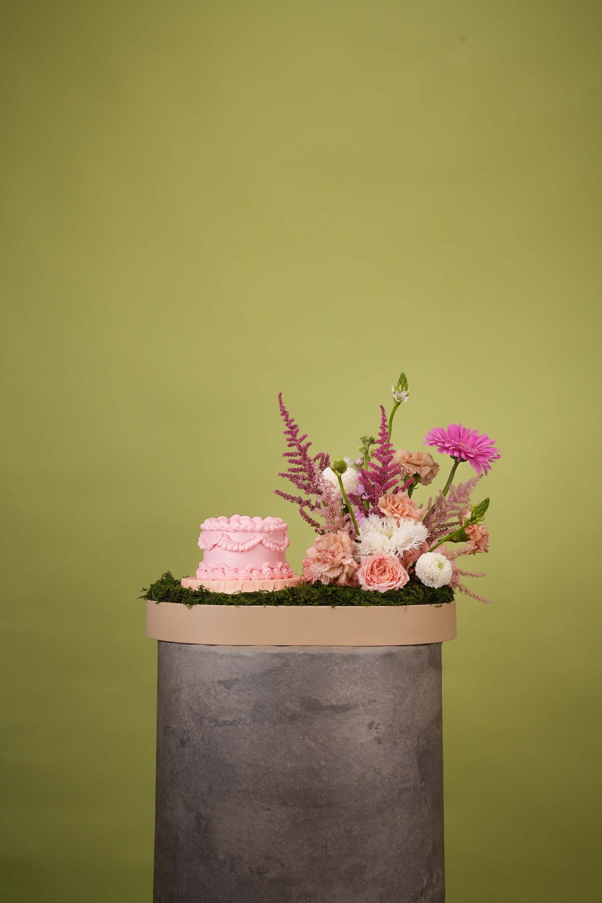 Rosé Dreams Floral Tray with Vintage Mini Cake