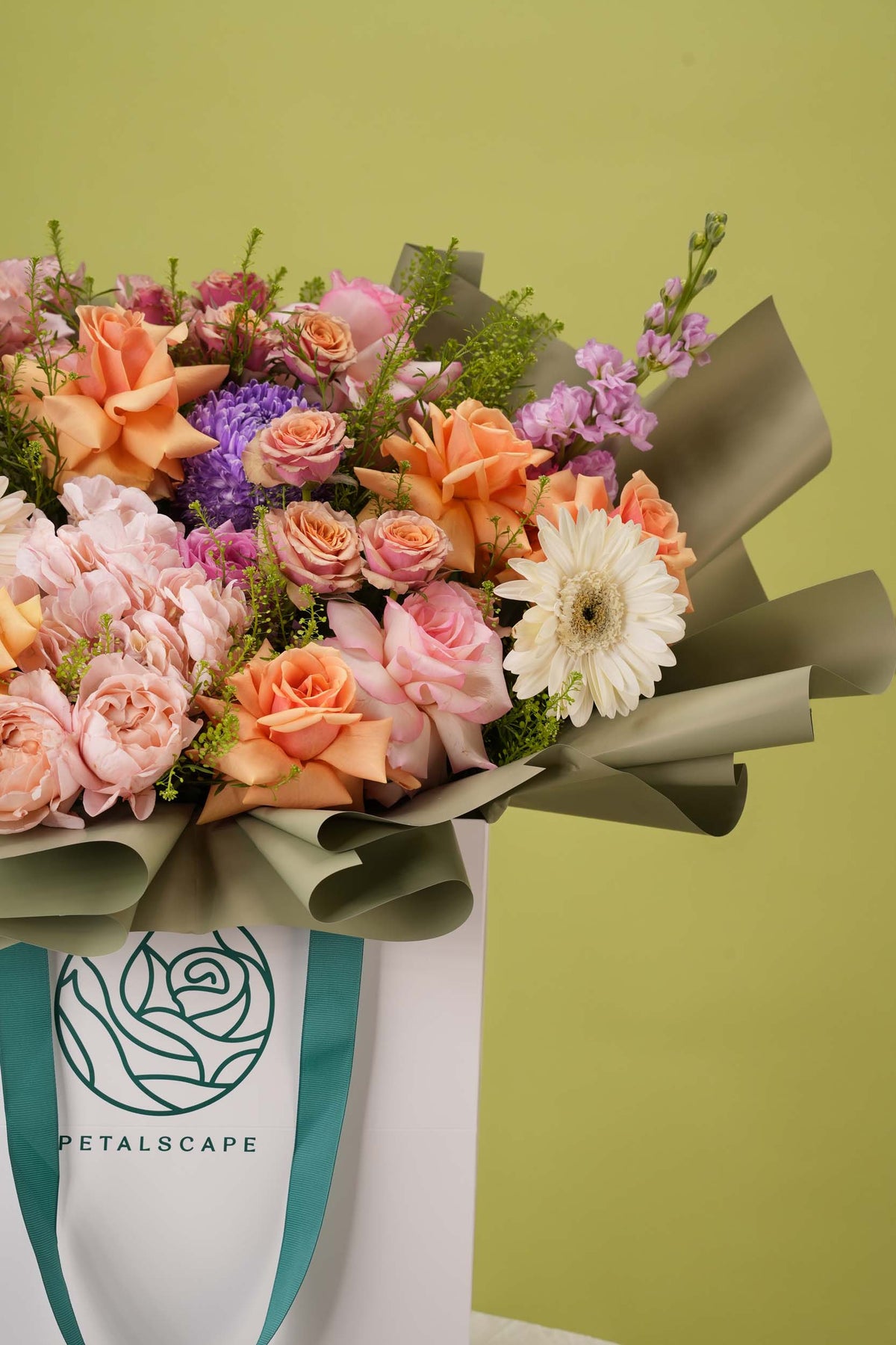 Sunset Harmony – Peach & Lavender Rose Gift Bag Bouquet