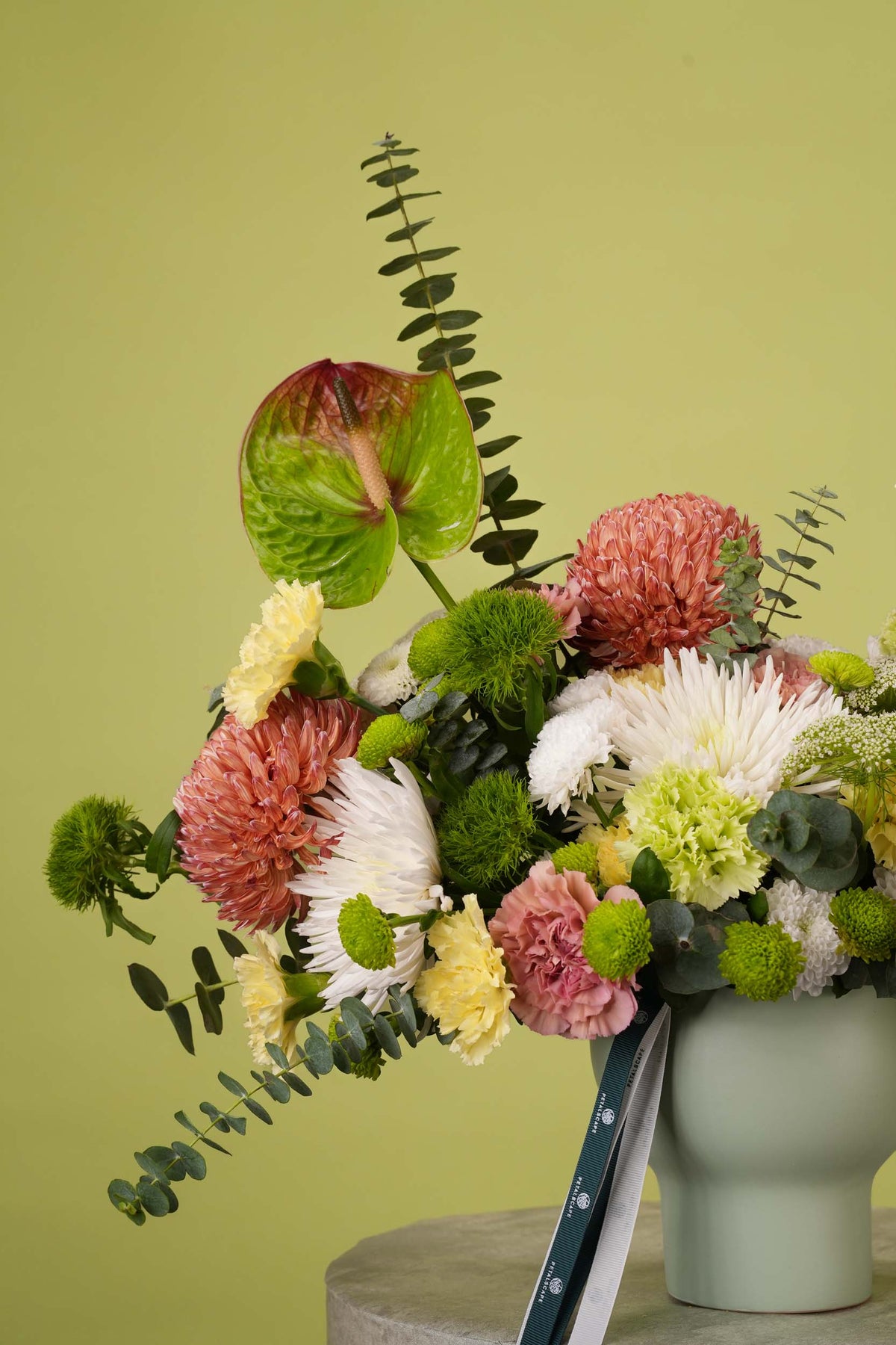 Pearl & Cream Ceramic Arrangement